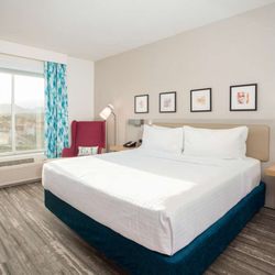 Hilton Garden Inn Broomfield Boulder - Guest room