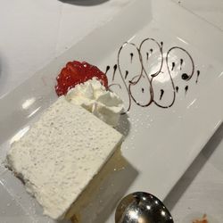 Padrino's Bistro & Italian Steakhouse - Tresloches delicious