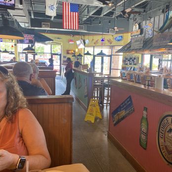 Pinchers - Inside - Seafood Near Me - Fort Myers, Florida Pinchers - Inside - Seafood Near Me - Fort Myers, Florida