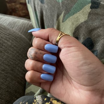 Q Nails - Dip manicure on natural nails  Shade 088 - Nail Salons Near Me - Palm Desert, California