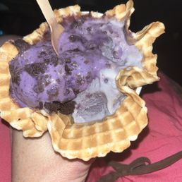 Ube brownie and jasmine milk tea