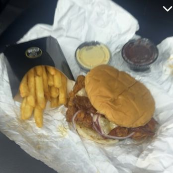Cockti Fried Chicken - Food Trucks Near Me - Austin, Texas Cockti Fried Chicken - Food Trucks Near Me - Austin, Texas
