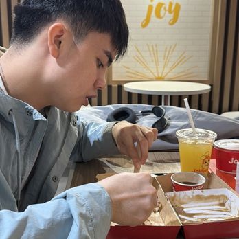Jollibee - the food is the best together - Chicken Shop Near Me - Toronto, Ontario