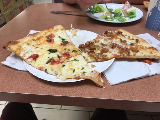 Randazzo's Pizza by null