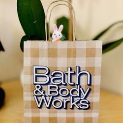 Bath & Body Works - Peep !
