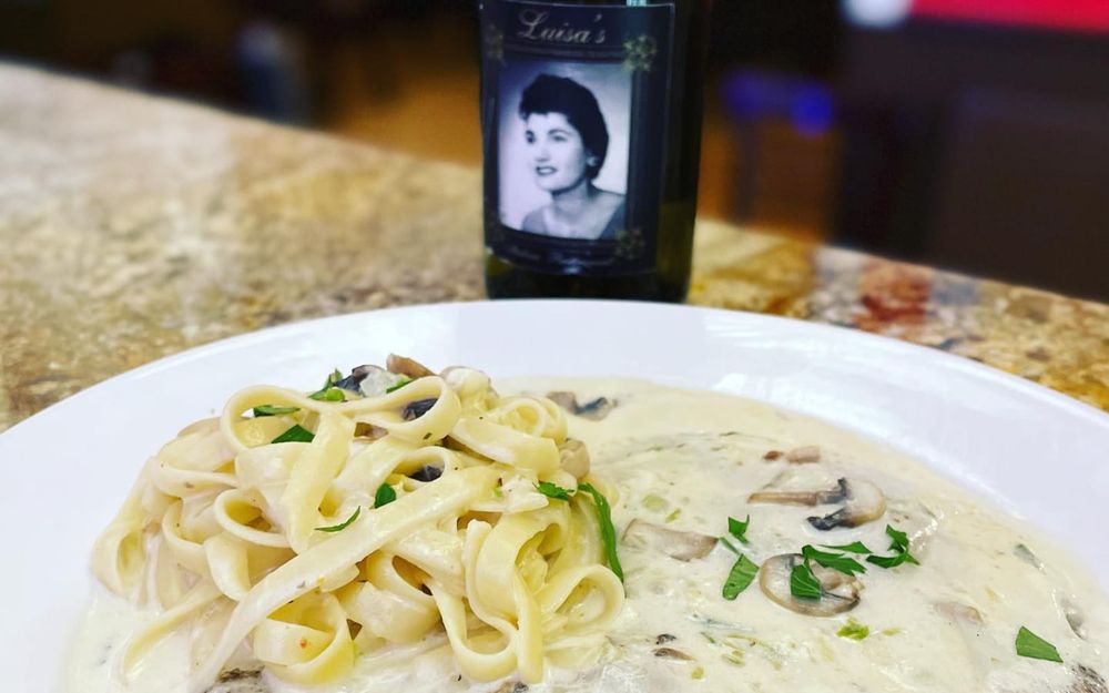 Luisa's Restaurant Logo