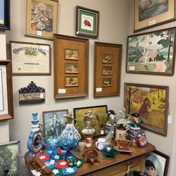Windmill Mall Antiques & Collectibles - Lots More