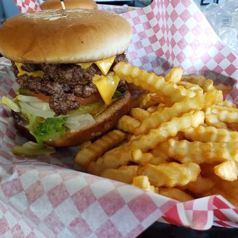 Dawn's Red Oak - Amazing burger and crinkle fries! - Diners Near Me - Red Oak, Oklahoma