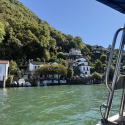 Grotto San Rocco - Leaving by boat !