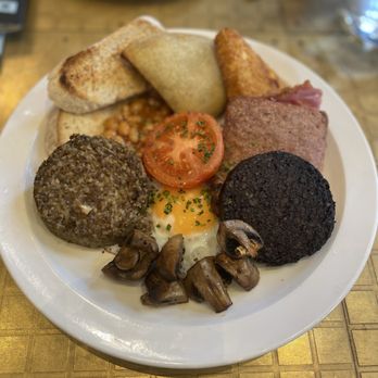 The Inn on the Mile - Scottish breakfast - Bars Near Me - Edinburgh, EDH