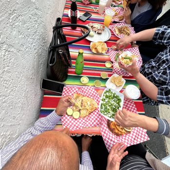 Don Chuy Tacos Y Mas - people eating outside - Food Trucks Near Me - Sunland, California Don Chuy Tacos Y Mas - people eating outside - Food Trucks Near Me - Sunland, California