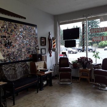 Classic Clipper - Lobby - Barbers Near Me - Vancouver, Washington Classic Clipper - Lobby - Barbers Near Me - Vancouver, Washington