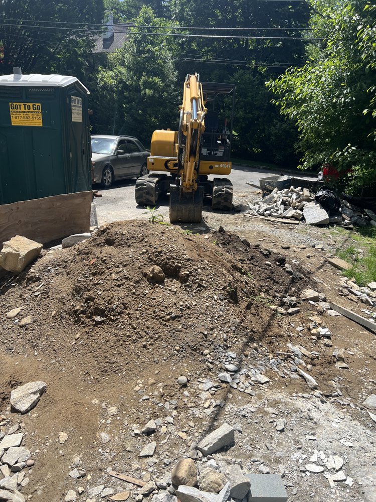 Slide of Lavariega Construccion