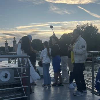 Bateaux Mouches - Boat Charters Near Me - Paris, 75