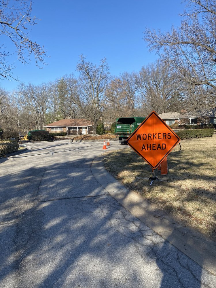 THE DAVEY TREE EXPERT COMPANY Updated August 2024 15 Photos 954