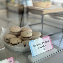 Common Bond On-The-Go - MarqE - Chocolate cherry Macaron