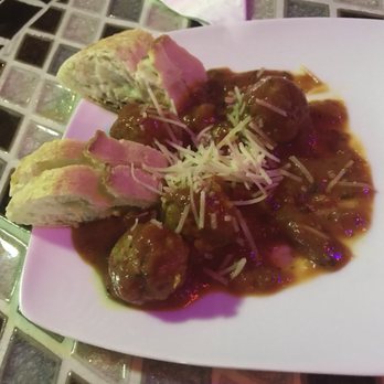 Wine & Tapas Bar - Bars Near Me - Summerville, South Carolina Wine & Tapas Bar - Bars Near Me - Summerville, South Carolina