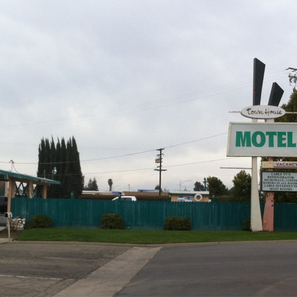 Townhouse Motel - Town House Motel - Hotels Near Me - Sanger, California Townhouse Motel - Town House Motel - Hotels Near Me - Sanger, California
