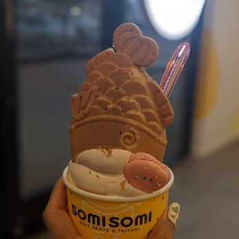 Somisomi - Upside down ah-boong with pink guava soft serve, macaron, coconut flakes, and custard filling - Desserts Near Me - Chandler, Arizona Somisomi - Upside down ah-boong with pink guava soft serve, macaron, coconut flakes, and custard filling - Desserts Near Me - Chandler, Arizona