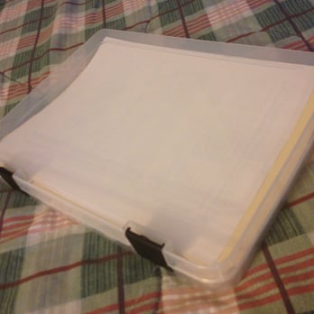 Daiso - Plastic box that serves as a folder (protects your documents). - Discount Store Near Me - Gardena, California