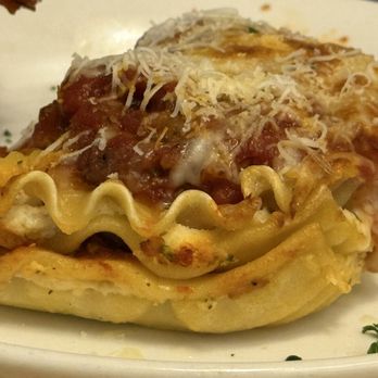 Olive Garden Italian Restaurant - Extremely dry yet mushy lasagna. - Italian Near Me - Temple, Texas Olive Garden Italian Restaurant - Extremely dry yet mushy lasagna. - Italian Near Me - Temple, Texas