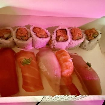 Kumo Sushi - Lunch sushi combo with spicy tuna roll - Sushi Bars Near Me - Phoenix, Arizona