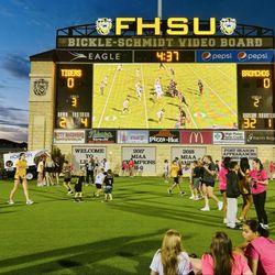 Lewis Field Stedium