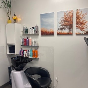 Layered Locks - Layered Locks salon studio at The Beauty District Salon Suites, Desert Ridge Marketplace. - Hair Salons Near Me - Phoenix, Arizona