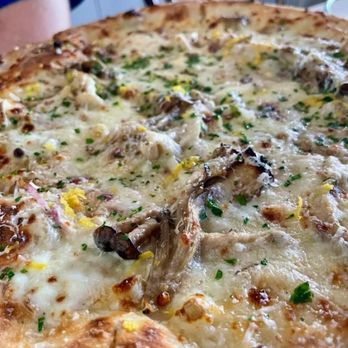 Short & Main - Pizza Near Me - Gloucester, Massachusetts