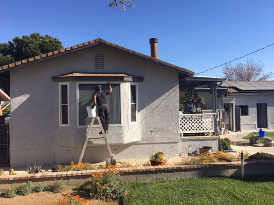 We do it all! - Allow me to assist you with updating your homes features: Bathroom and kitchen remodel,
Assembling Furniture, Cabinets, Hardware, Installing Appliances for Smart Home, Hanging Light
Fixtures, Re-grout Tile, Minor Repairs, Paint, Flooring and more!