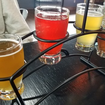 Tri-It Taproom - 44 different beers, wines, seltzers and ciders !!! Pour 'em yourself. - Beer Bar Near Me - Avon, Connecticut