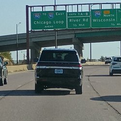 Lake Forest Limousine & Black Car - Lincoln car service. call 847-421-5822