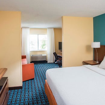 Fairfield by Marriott Inn & Suites Dayton South - King Suite at the Fairfield Inn & Suites Dayton South - Hotels Near Me - Dayton, Ohio