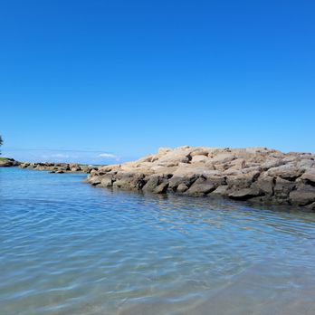 Ko Olina Lagoon 4 - Right side of lagoon, went at 8:30am and this side was empty. - Beaches Near Me - Kapolei, Hawaii