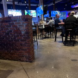 Wild Wing Cafe