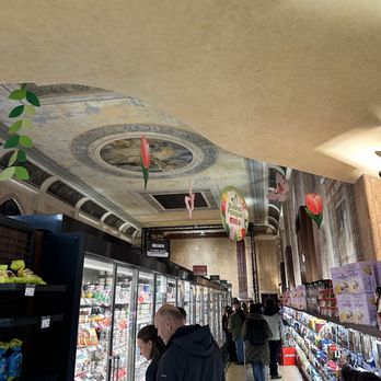 DESPAR Teatro Italia - Grocery Near Me - Venezia, VE