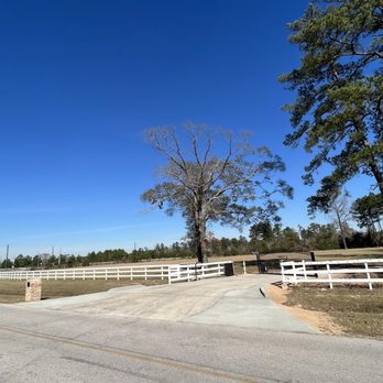 Sanco Services - a white fenced in area - Lawn Services Near Me Sanco Services - a white fenced in area - Lawn Services Near Me