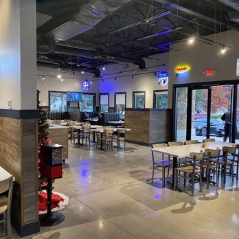 Barro's Pizza - the inside of a restaurant - Pizza Near Me - Mckinney, Texas Barro's Pizza - the inside of a restaurant - Pizza Near Me - Mckinney, Texas