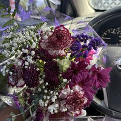 Lotus Florist - The bouquet of flowers for $27
