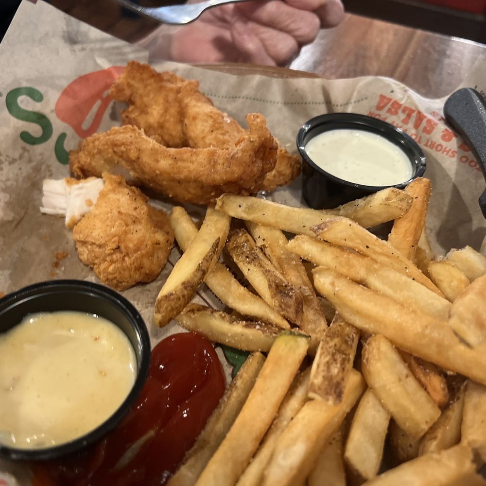Chili's - Smokehouse Combo - American Near Me - Midvale, Utah Chili's - Smokehouse Combo - American Near Me - Midvale, Utah