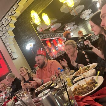 Wu's House - Steak Hibachi - Sushi Bars Near Me - Naperville, Illinois