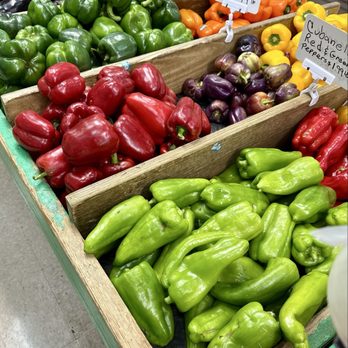 Clemons Produce - Peppers - Fruits & Veggies Near Me - Orlando, Florida Clemons Produce - Peppers - Fruits & Veggies Near Me - Orlando, Florida