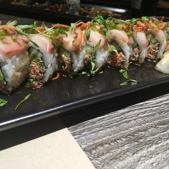 Ke-uH - Shiro roll - Sushi Bars Near Me - Weston, Florida