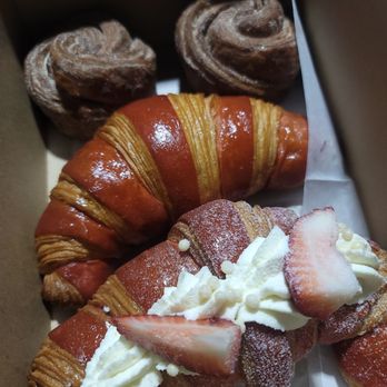 Miss Cruffin - Bakeries Near Me - Jacksonville, Florida Miss Cruffin - Bakeries Near Me - Jacksonville, Florida
