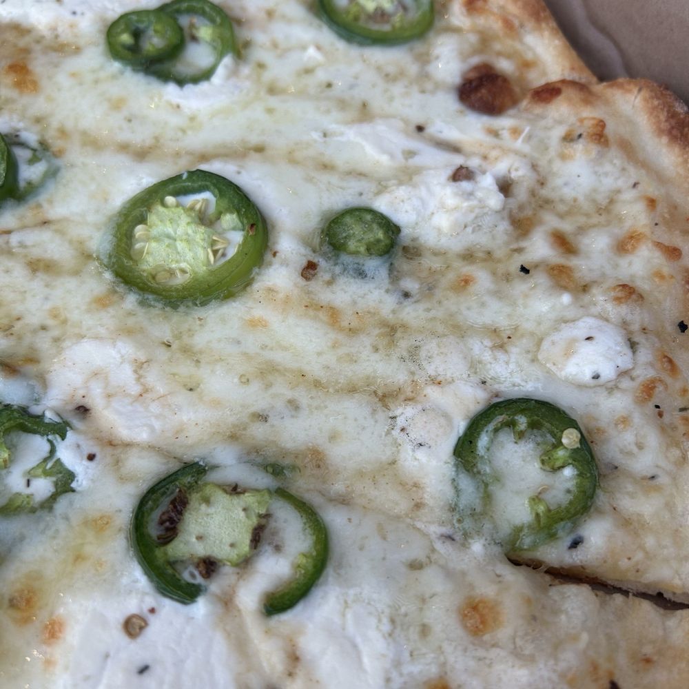 Halo Pizzeria - 1/2 18" FERNANDO WHITE PIE with jalapeños and hot honey - Pizza Near Me - Frisco, Texas Halo Pizzeria - 1/2 18" FERNANDO WHITE PIE with jalapeños and hot honey - Pizza Near Me - Frisco, Texas