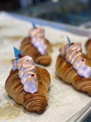 Croissante by null