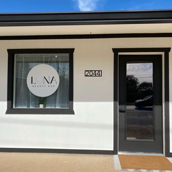 Luna Beauty Bar - Front of Luna Beauty Bar from Hwy 16 N - Waxing Near Me - Bandera, Texas Luna Beauty Bar - Front of Luna Beauty Bar from Hwy 16 N - Waxing Near Me - Bandera, Texas