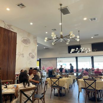 Mama Lu’s Dumpling House - Interior - Chinese Near Me - Alhambra, California Mama Lu’s Dumpling House - Interior - Chinese Near Me - Alhambra, California