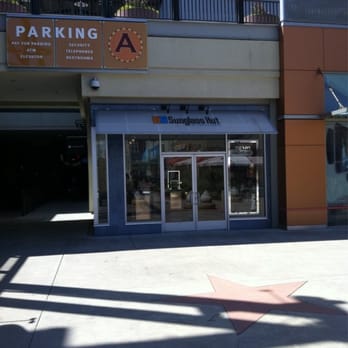 Sunglass Hut - Sunglasses Near Me - Emeryville, California Sunglass Hut - Sunglasses Near Me - Emeryville, California