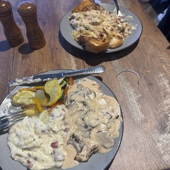 Sand Hollow Resort - Chicken piccata and Tuscan chicken pasta. - Resorts Near Me - Hurricane, Utah Sand Hollow Resort - Chicken piccata and Tuscan chicken pasta. - Resorts Near Me - Hurricane, Utah